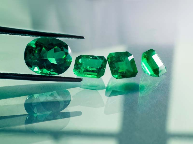 Master in Gems & Jewellery 4